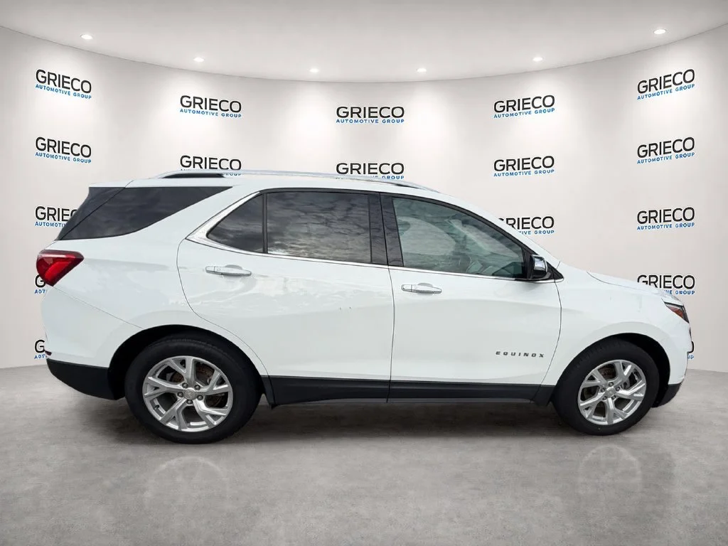 Used 2018 SUMMIT WHITE Chevrolet Premier image 12