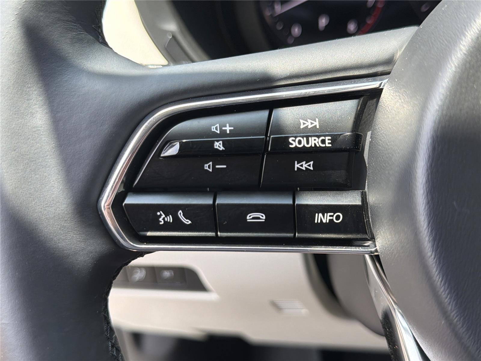 Used 2024 Rhodium White Premium Mazda 3.3 Turbo Premium Plus image 16