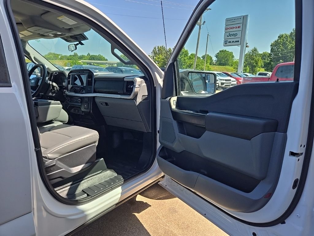 Used 2021 White Ford XL image 66