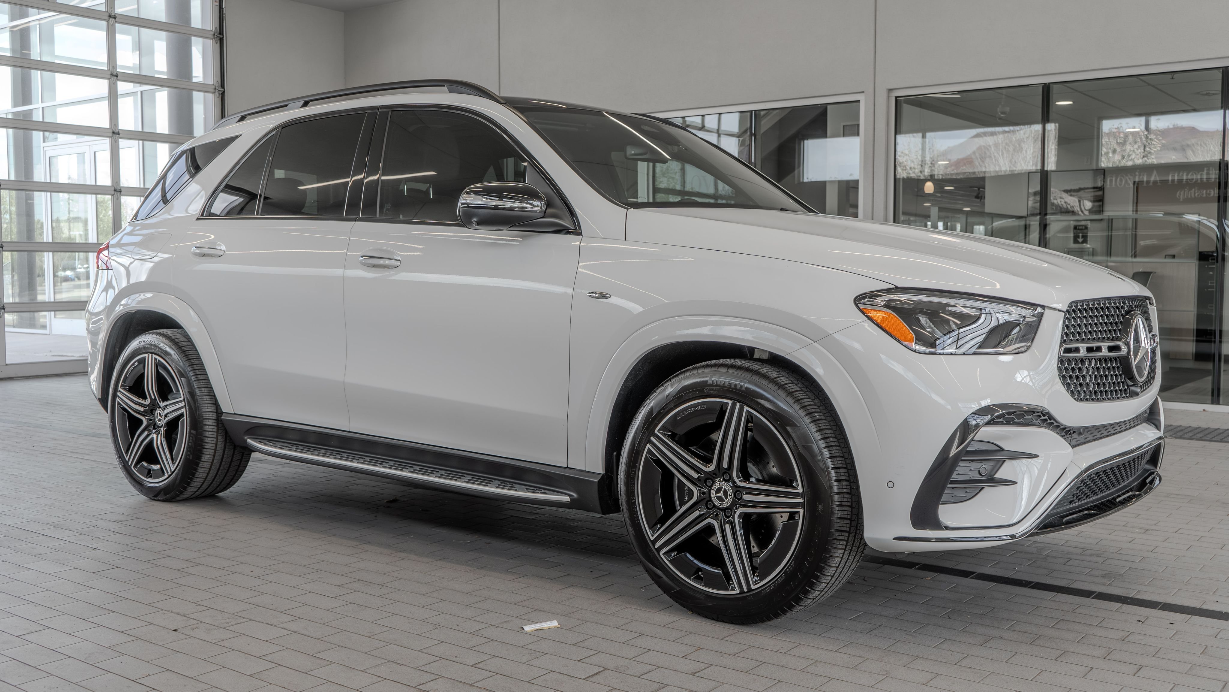 Certified Used 2025 Polar White Mercedes-Benz GLE 450e image 12