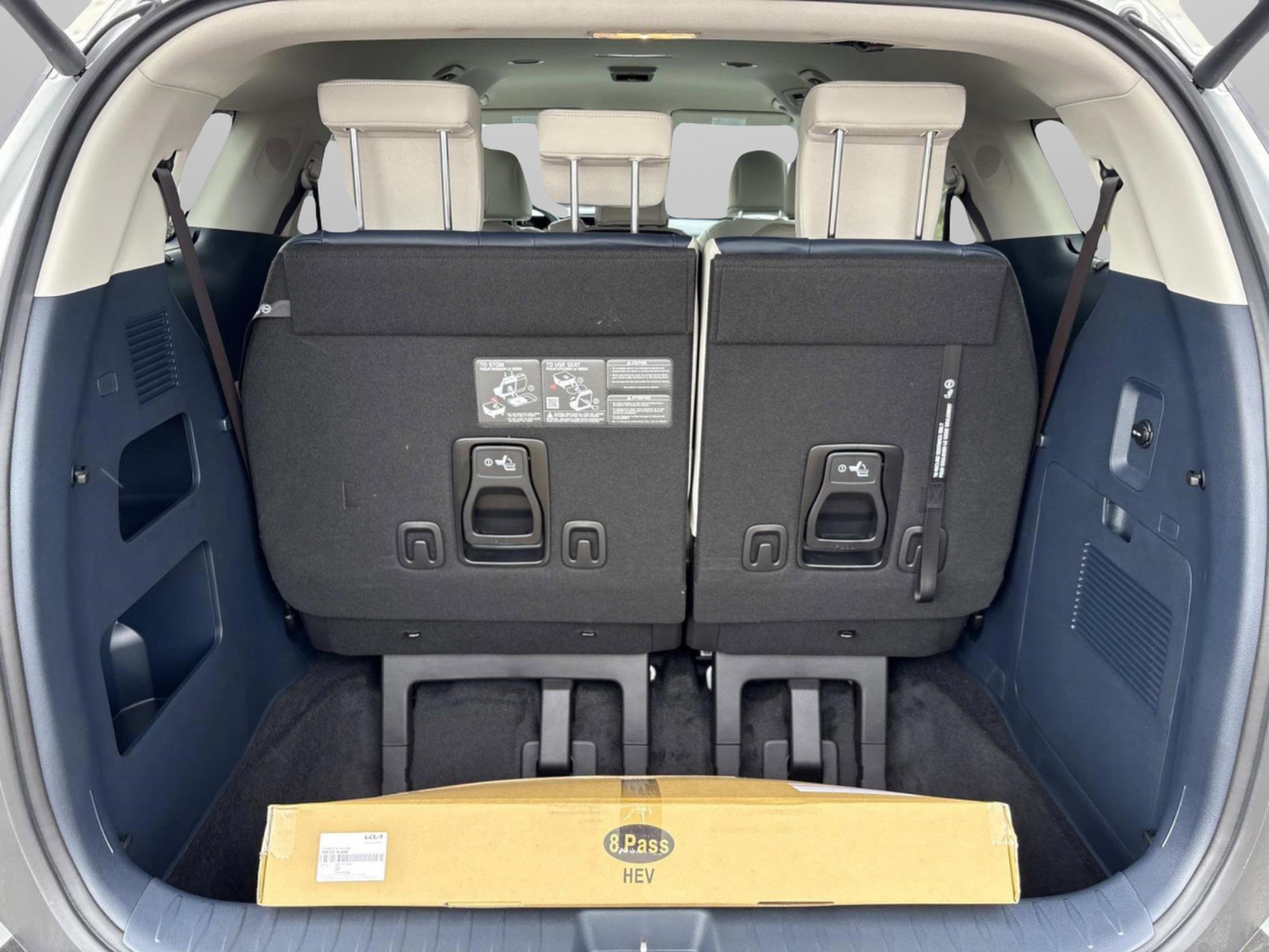 New 2026 Ivory Silver Kia EX image 9