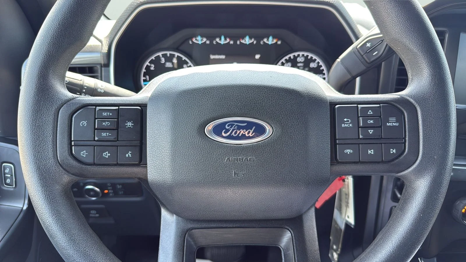 Used 2022 White Ford XL image 15