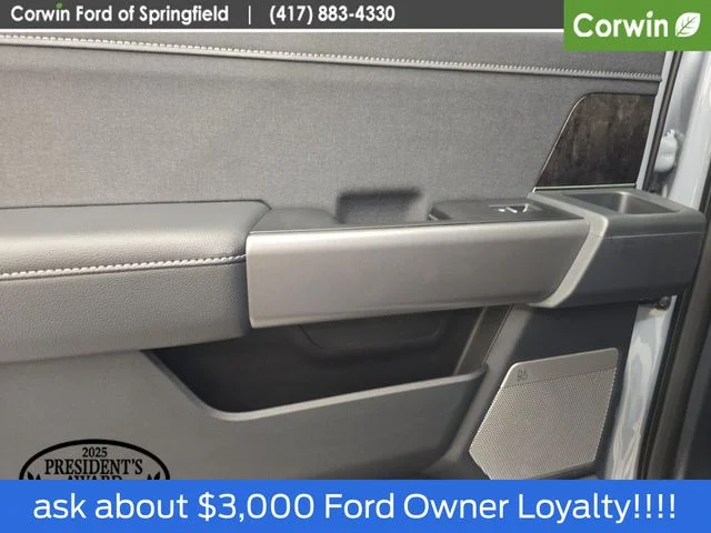 New 2026 Glacier Gray Metallic Tri-Coat Ford F-250® Lariat® image 23