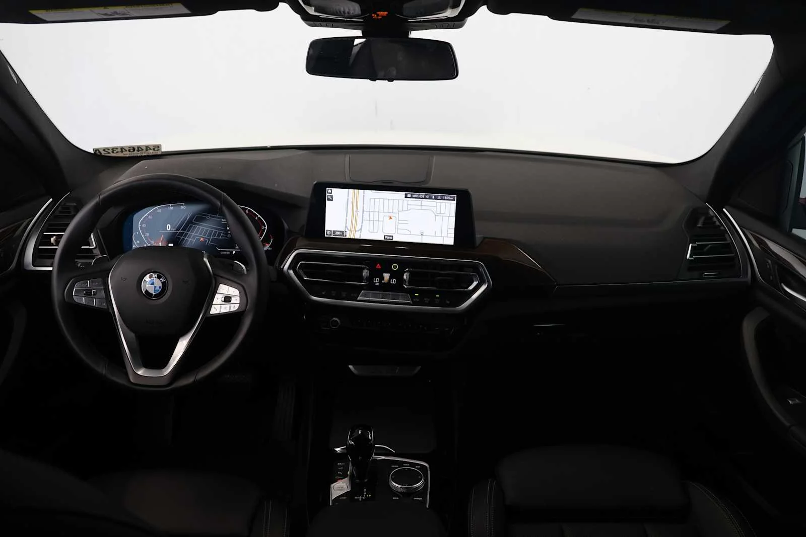 Used 2024 Alpine White BMW sDrive30i image 29