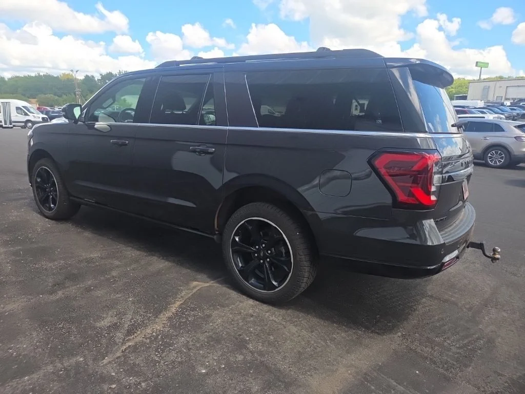 Certified Used 2023  Ford Limited image 6
