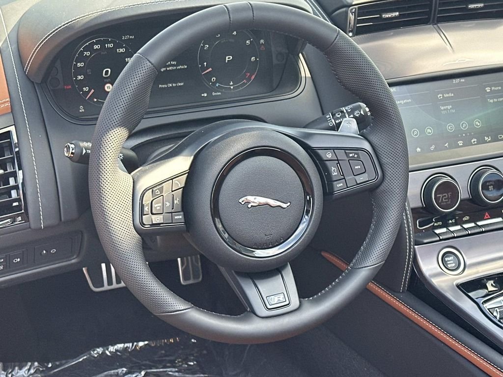 2024 Jaguar F-Type R75 - Photo 15
