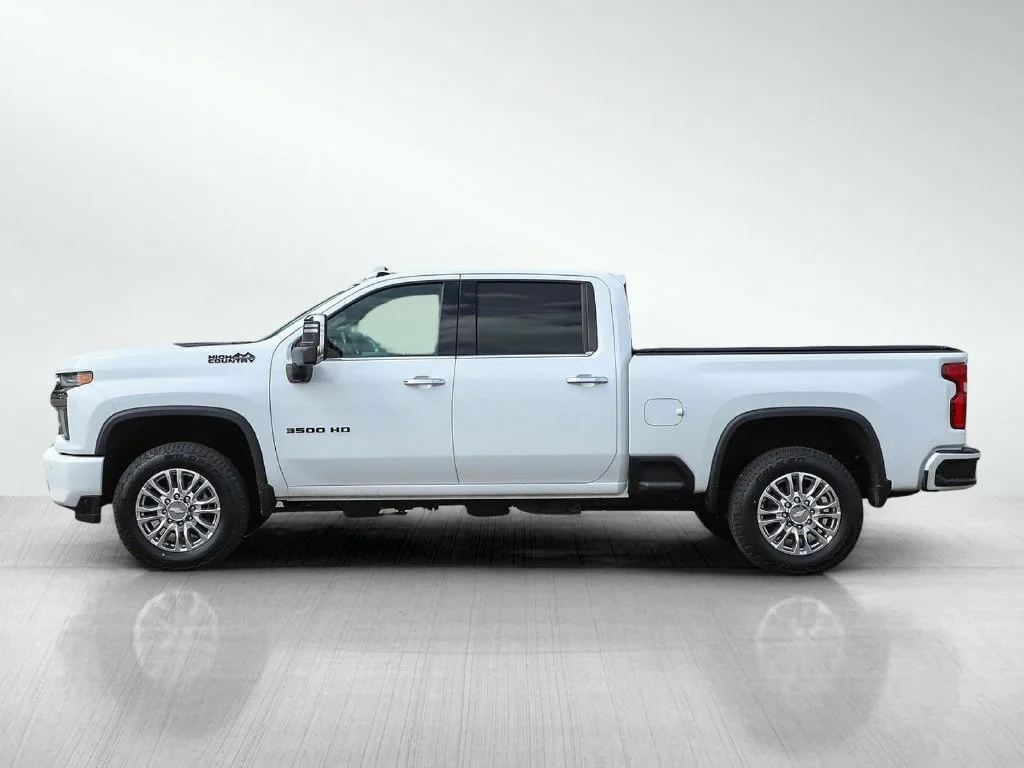 Used 2020 Chevrolet Silverado 3500HD High Country with VIN 1GC4YVEY9LF199055 for sale in Burnsville, Minnesota
