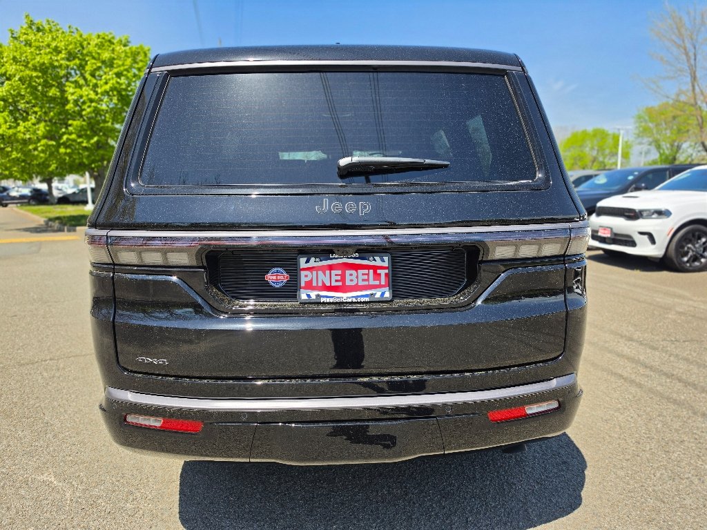 New 2026 High Gloss Black Exterior Paint Jeep Limited Reserve image 12