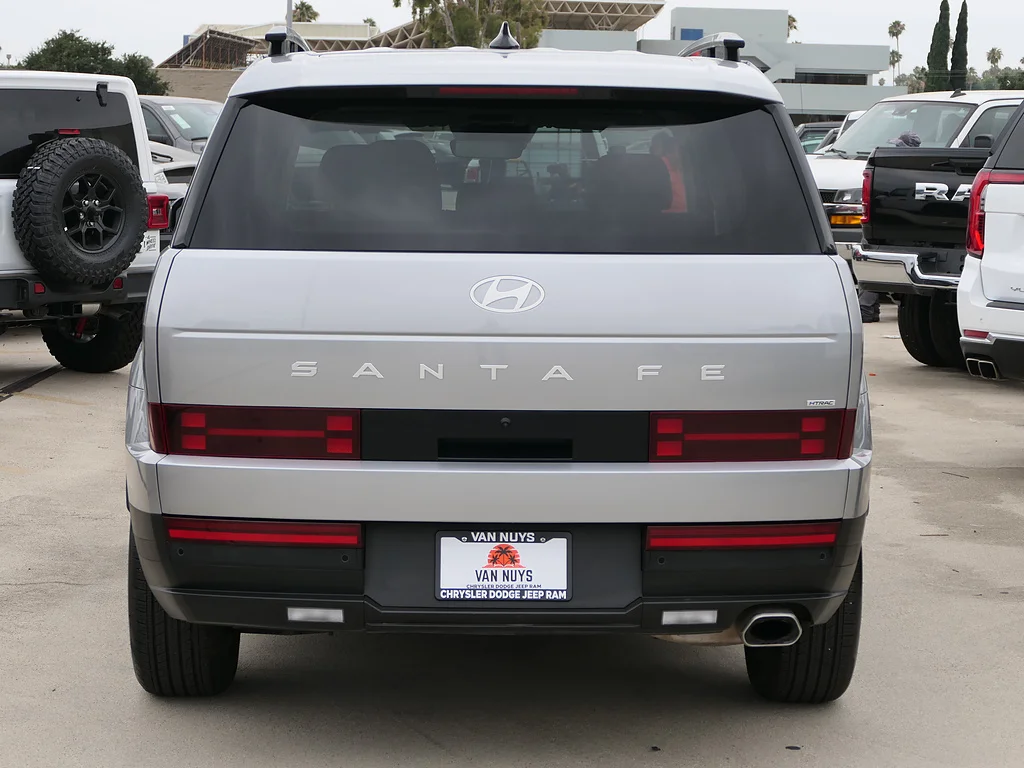 Used 2026 Shimmering Silver Metallic Hyundai SEL image 5