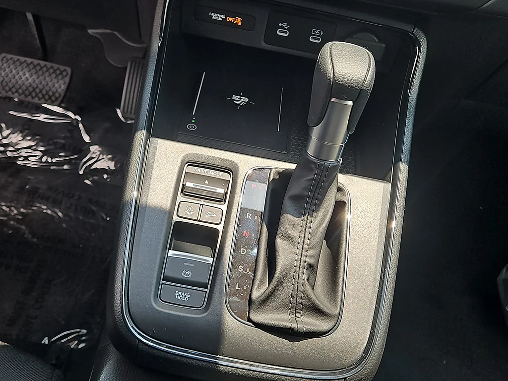 New 2026 Platinum White Pearl Honda EX image 14
