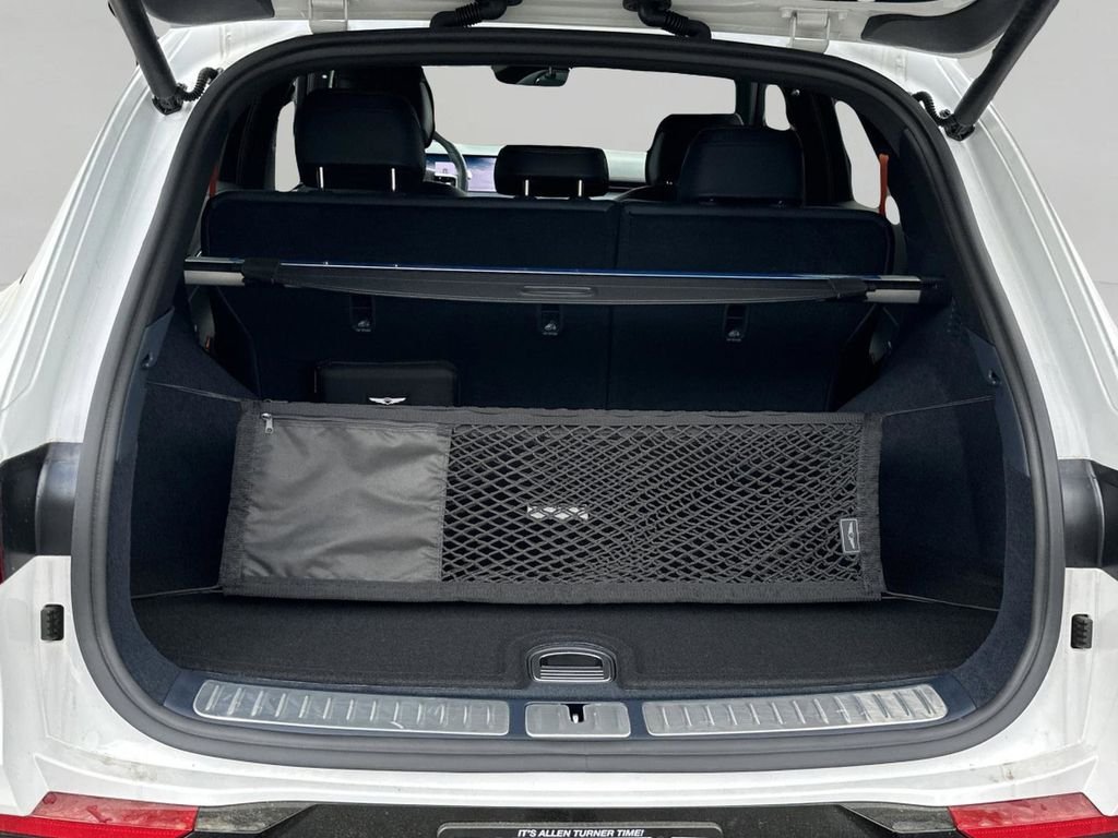 New 2026 White Genesis 3.5T SPORT ADVANCED image 8