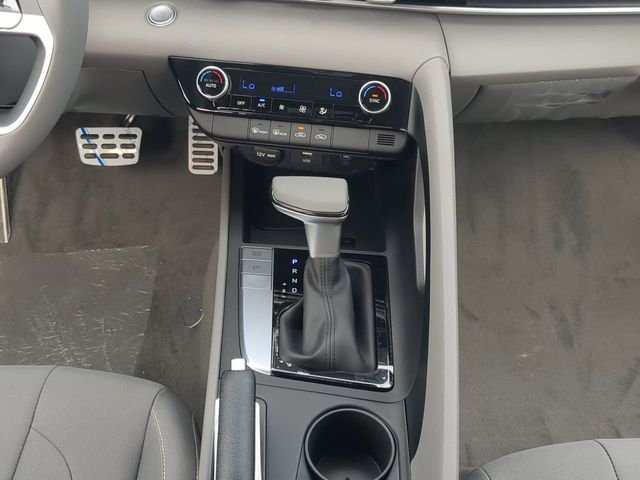 New 2025 White Hyundai SEL Sport image 44
