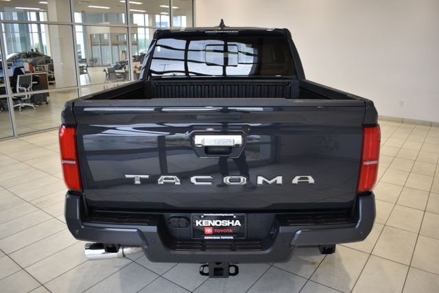 Certified Used 2025  Toyota Limited image 8