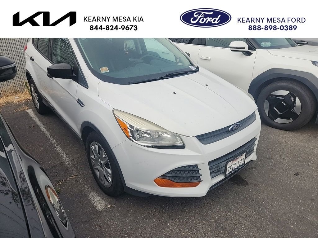 Used 2014 White Ford S image 1