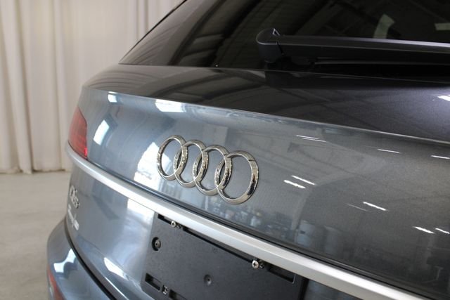 Used 2023 Daytona Gray Pearl Effect Audi 45 S line Premium image 33