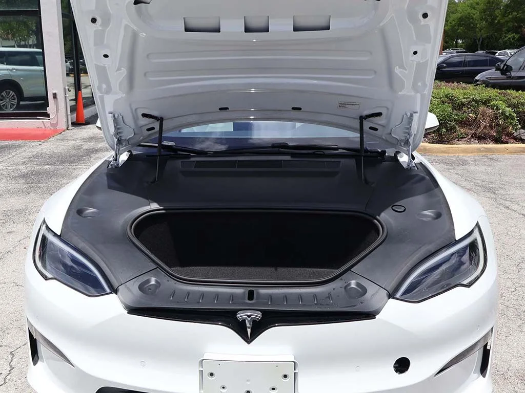 Used 2023 White Tesla Standard Range image 23