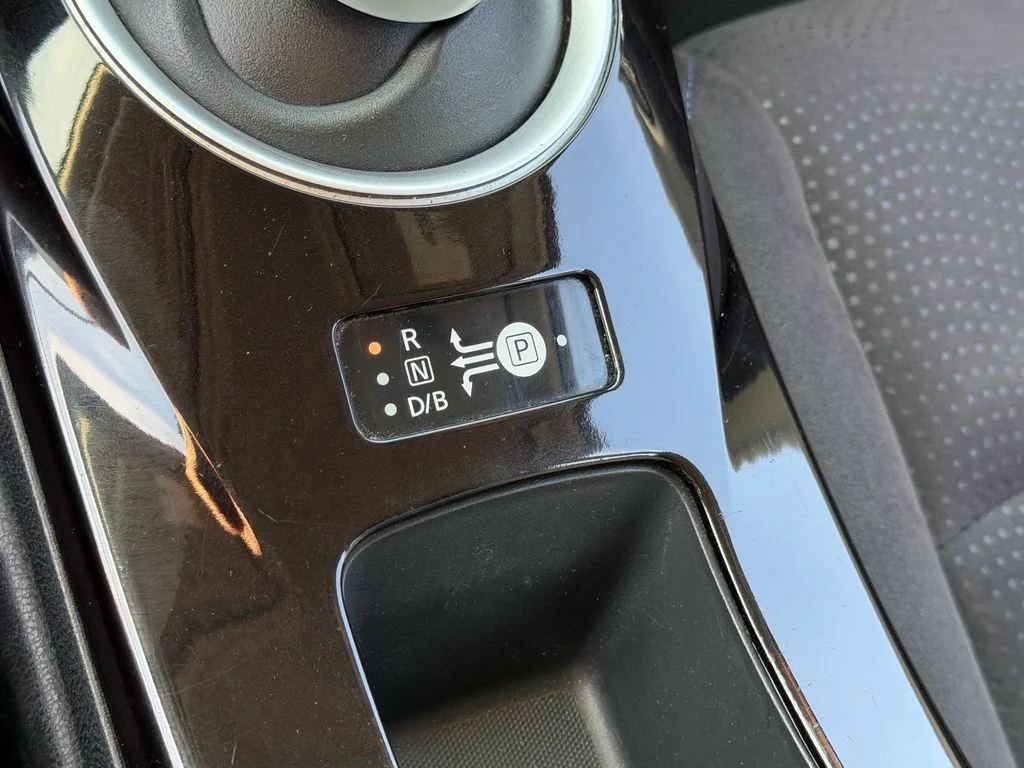 Used 2013 Silver Nissan SV image 23
