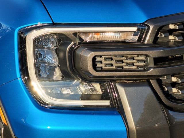 New 2025 Velocity Blue Metallic Ford XLT image 35