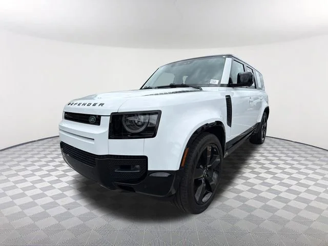 Used 2025 White Land Rover 130 P400 X-Dynamic SE image 1