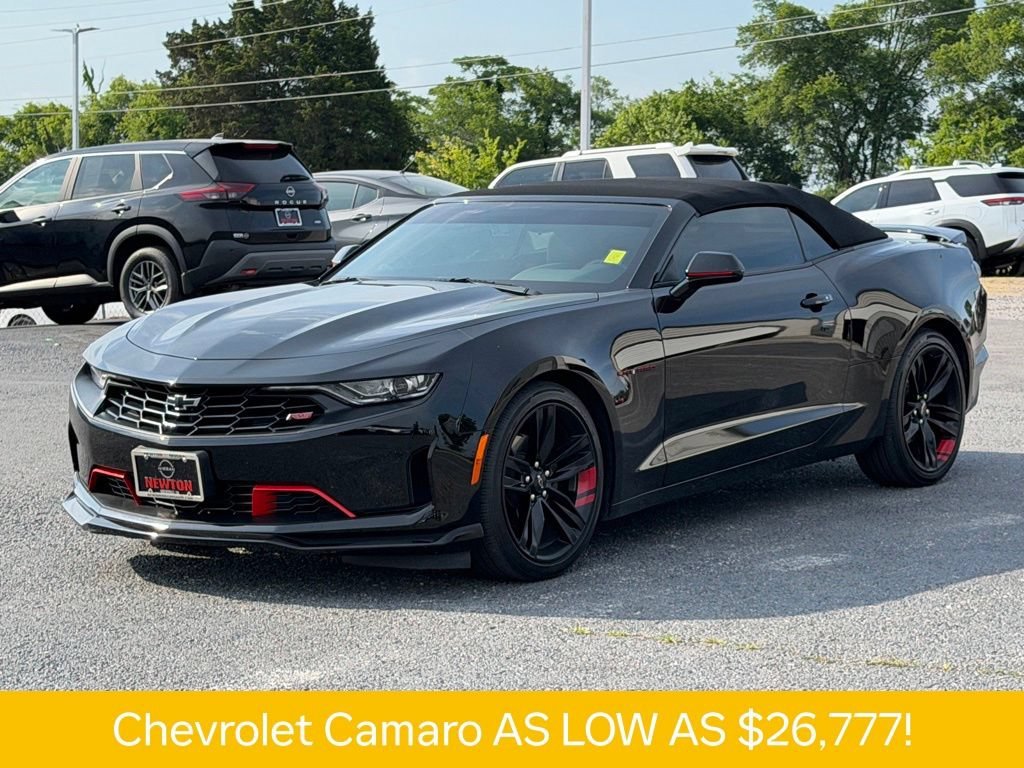Used 2022 BLACK Chevrolet 2LT image 8