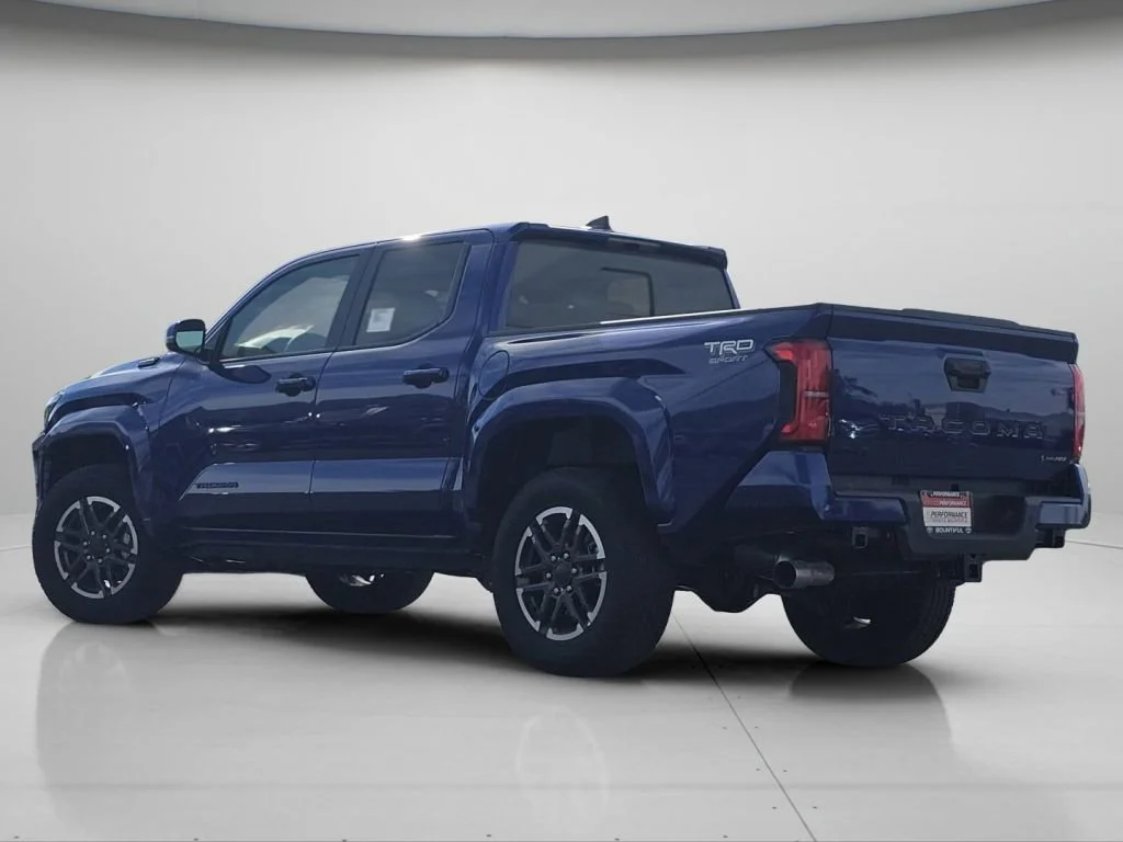 2025 Toyota Tacoma TRD Sport - Photo 6