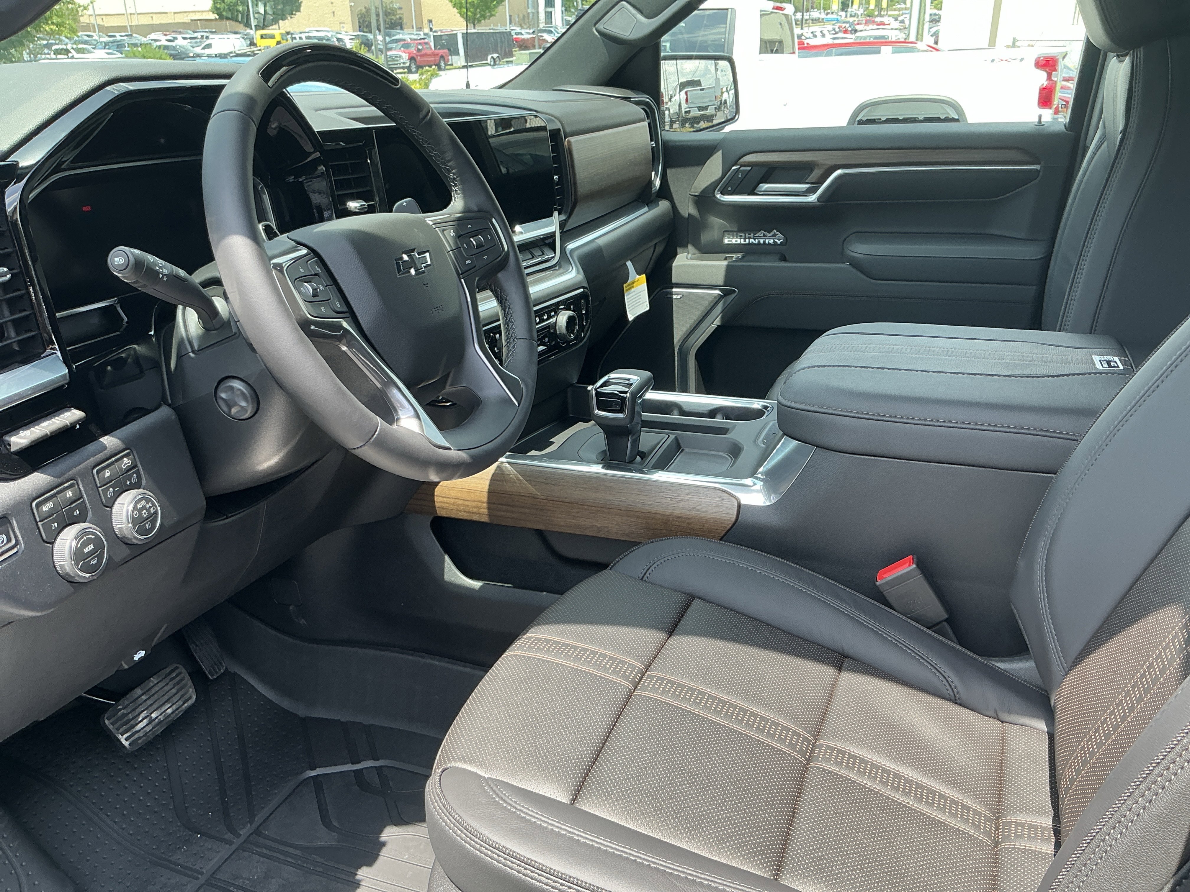 2026 Chevrolet Silverado 1500 High Country - Photo 13