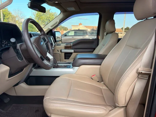 Used 2018 Red Ford Lariat image 9
