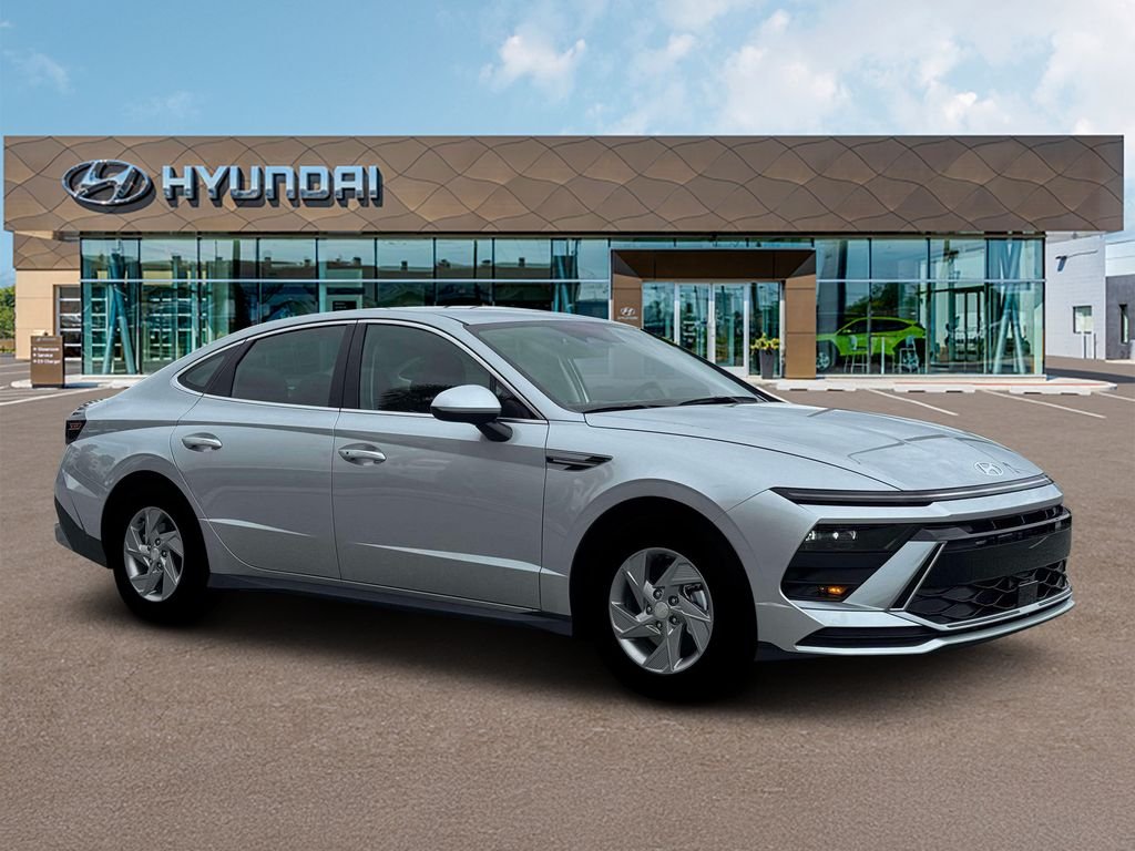 New 2026 Silver Hyundai SE image 10