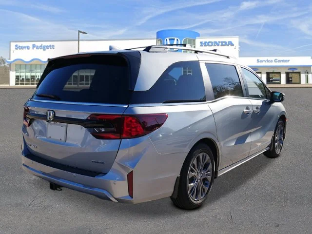 New 2027 Solar Silver Metallic Honda Touring image 5