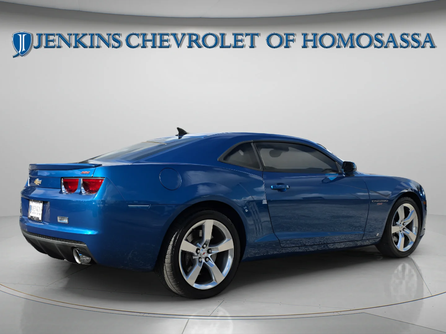 Used 2010 Aqua Blue Metallic Chevrolet 2SS image 4