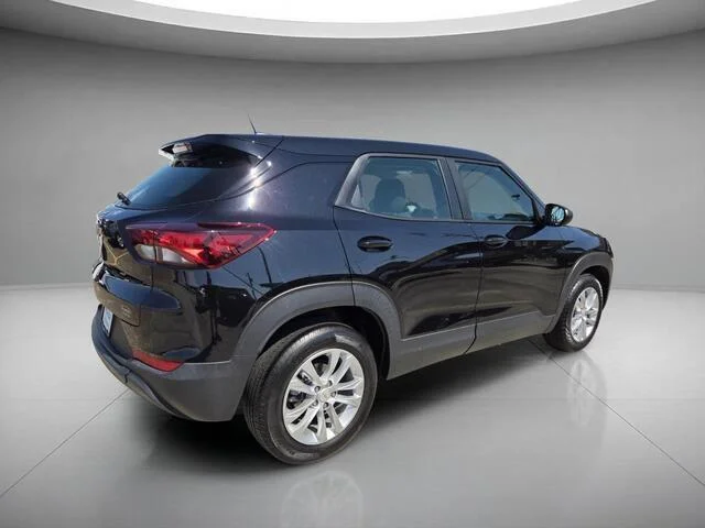 Used 2023 Mosaic Black Metallic Chevrolet LS image 5