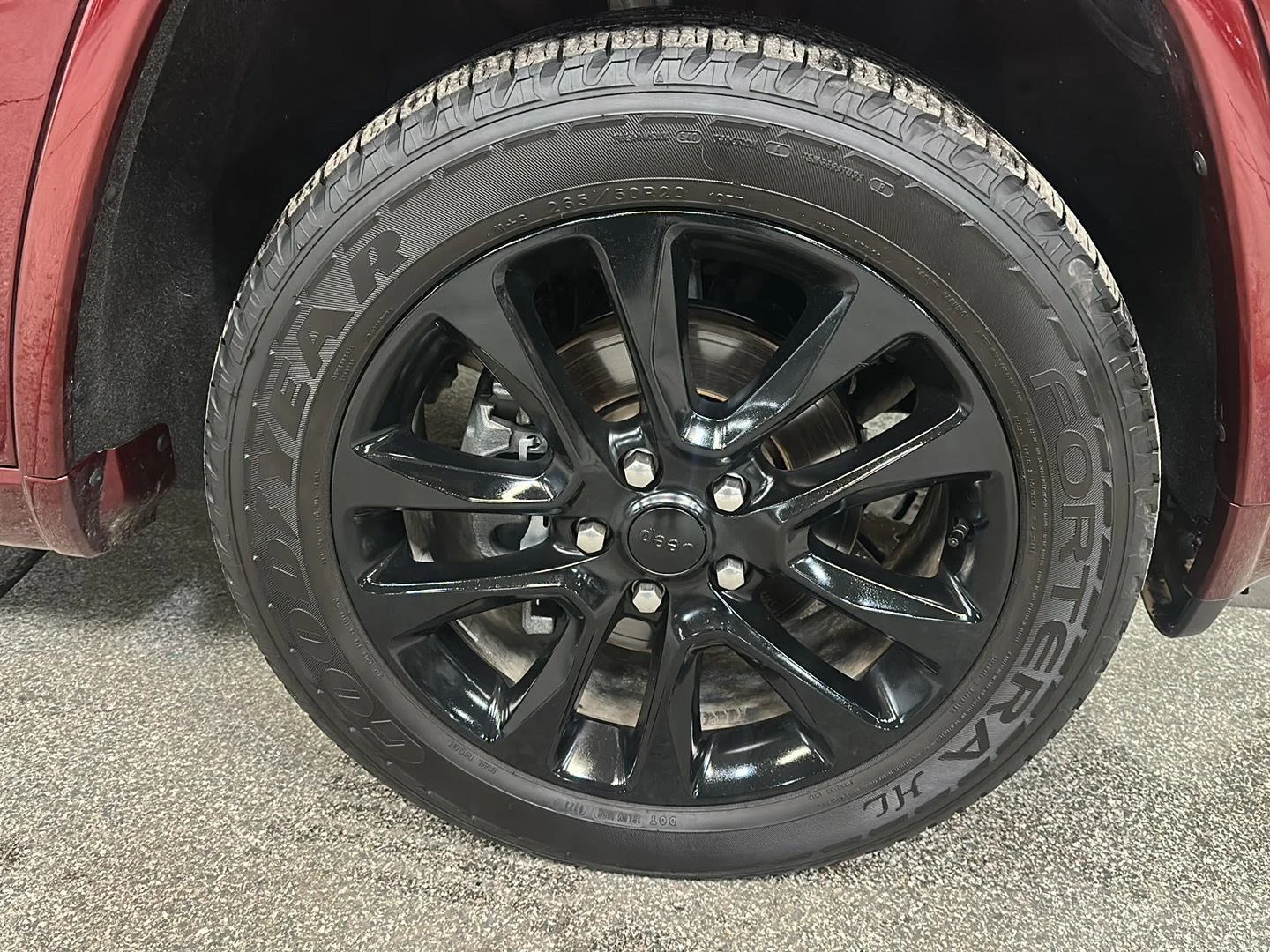 Used 2020 Velvet Red Pearlcoat Jeep Altitude image 11