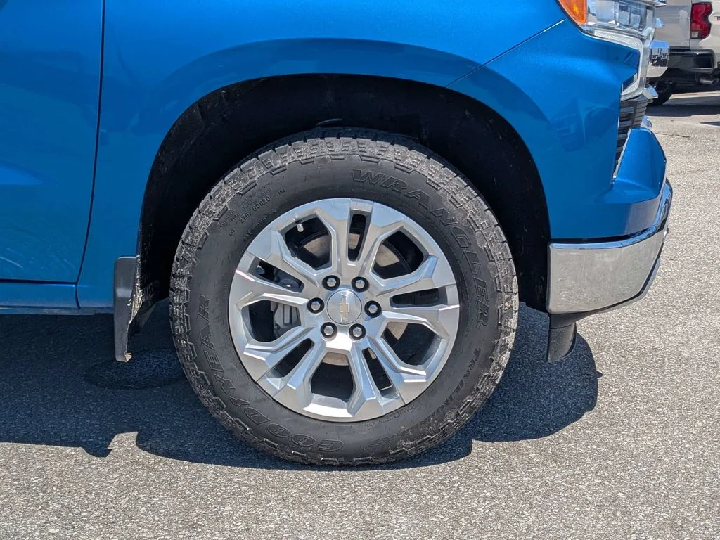Used 2024 Blue Chevrolet LTZ image 12