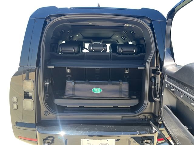 New 2026 Santorini Black Land Rover X-Dynamic SE image 18