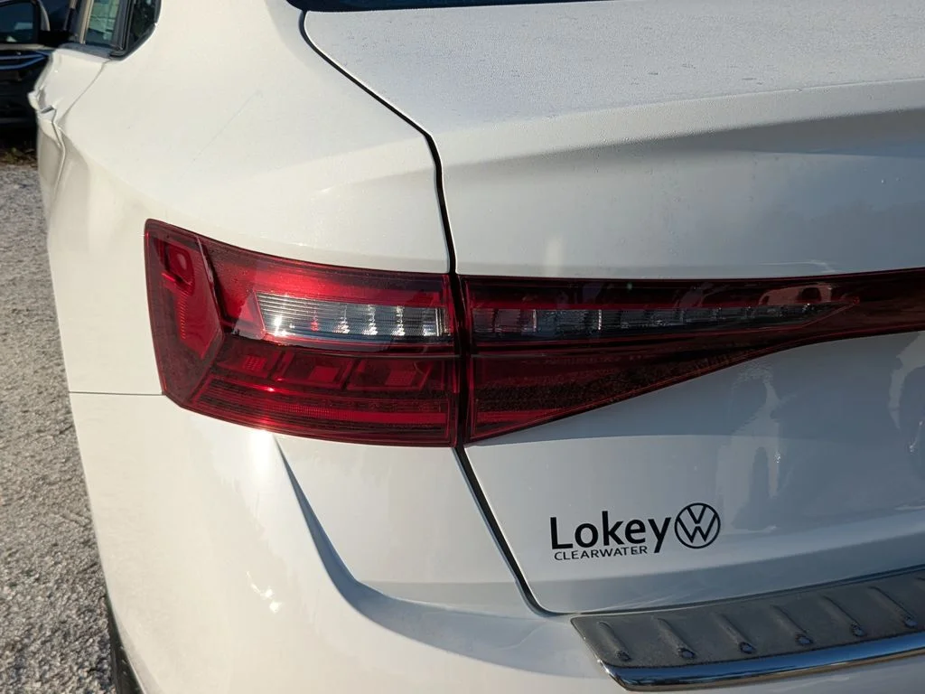 New 2026 White Volkswagen 1.5T S image 8