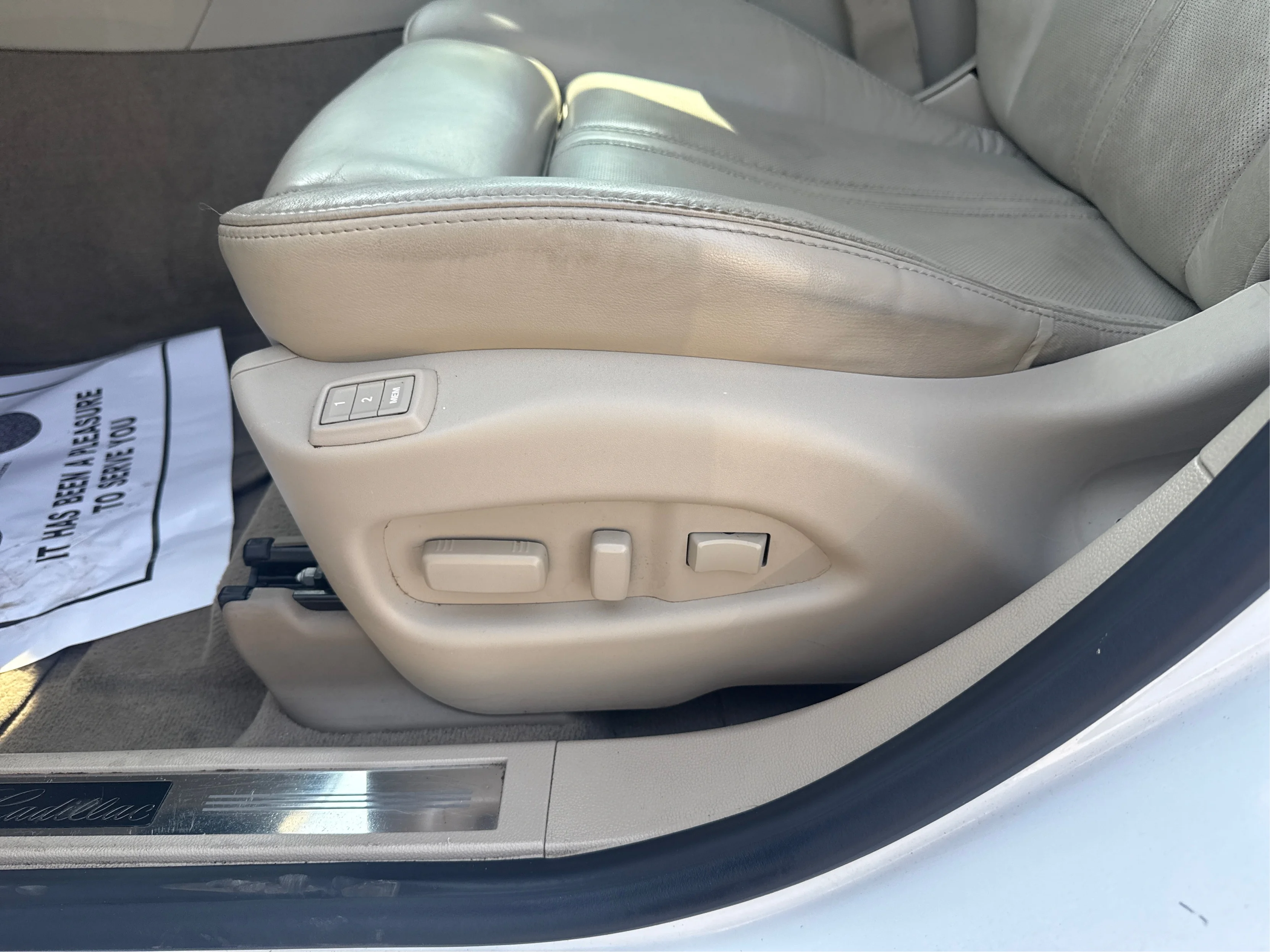 Used 2015 White Cadillac Luxury Collection image 19