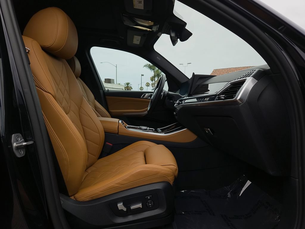 Used 2024 Carbon Black Metallic BMW sDrive40i image 22