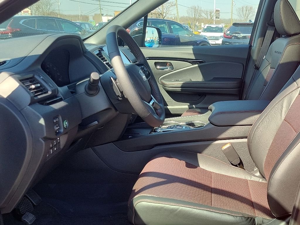 New 2026 Sonic Gray Pearl Honda Black Edition image 7