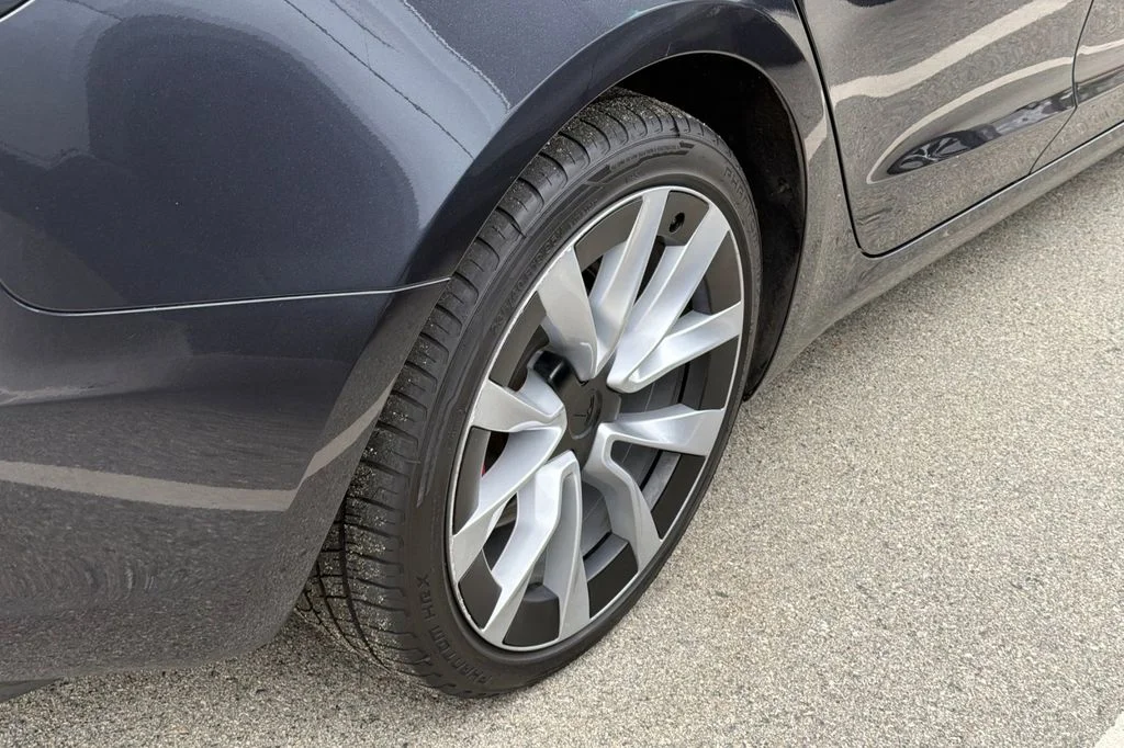 Used 2024 Stealth Gray Tesla Base image 4
