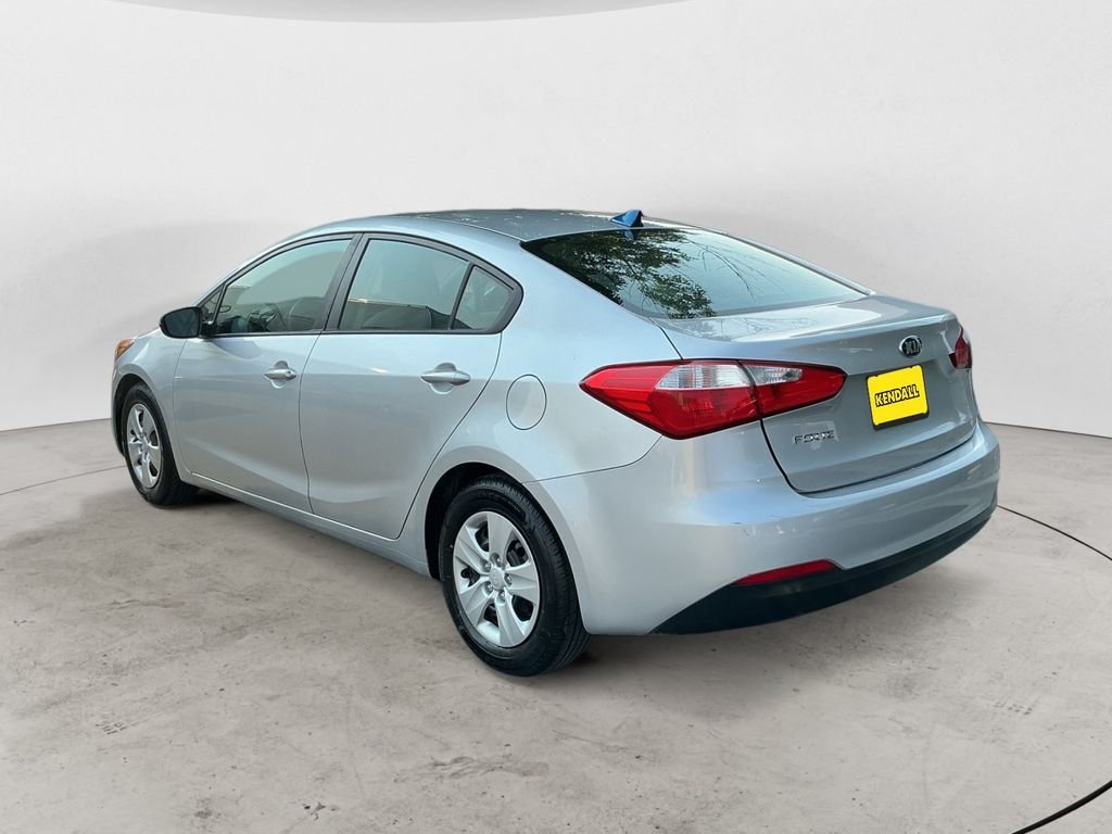Used 2015 Silver Kia LX image 7