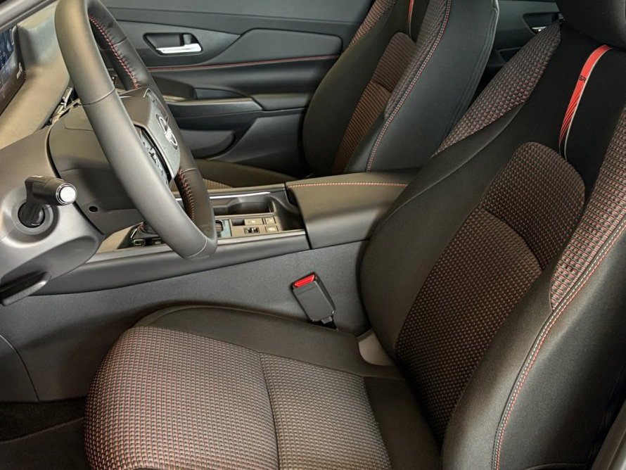2026 Nissan Sentra SR - Photo 24