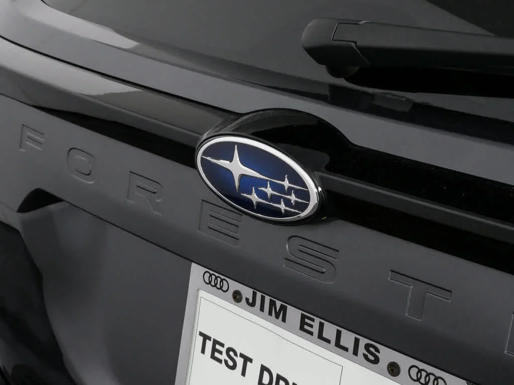 Used 2025 Magnetite Gray Metallic Subaru Limited image 32