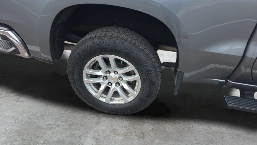 Certified Used 2021 Gray Chevrolet LT image 27