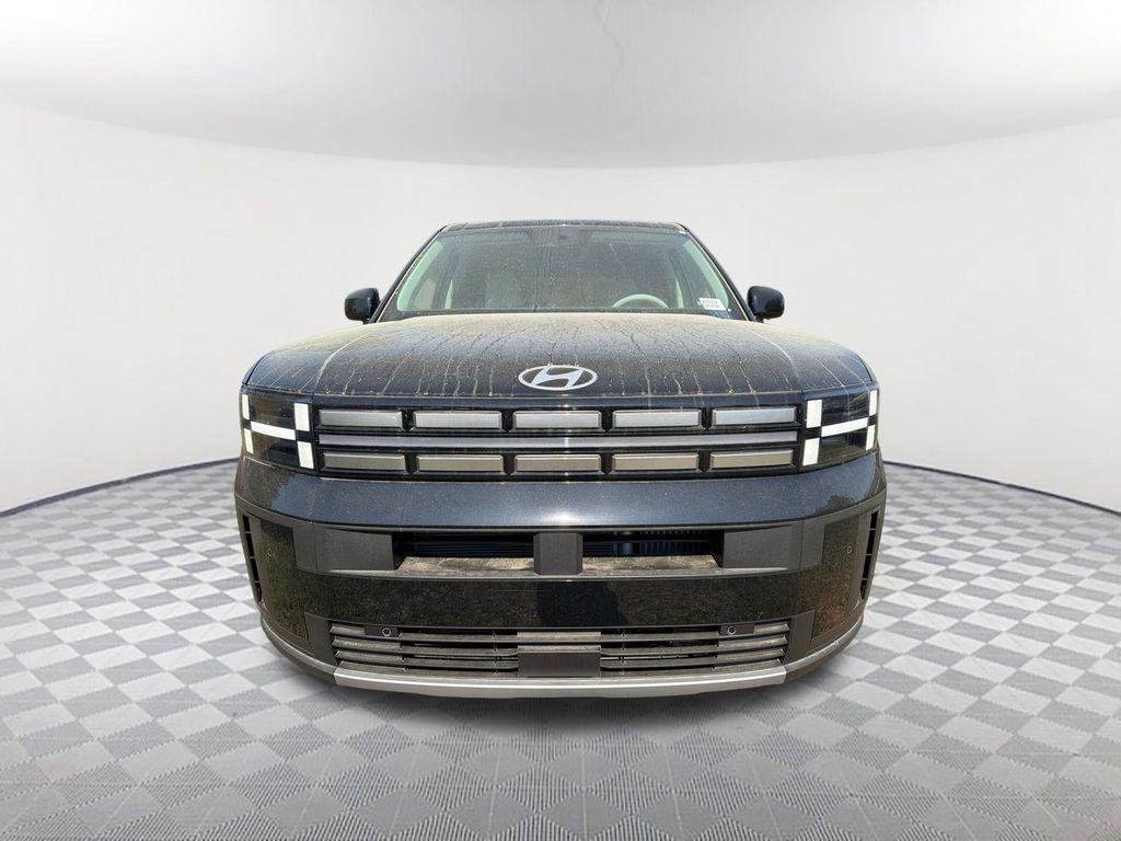 New 2026 Black Hyundai SE image 2