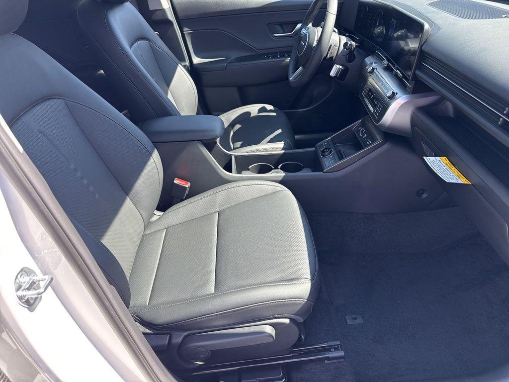 New 2026 White Hyundai SEL Premium AWD image 13