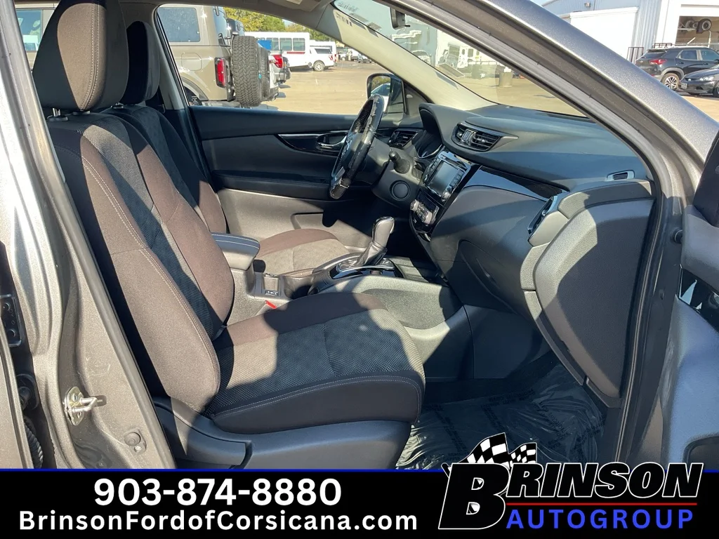 Used 2021 Gun Metallic Nissan SV image 21