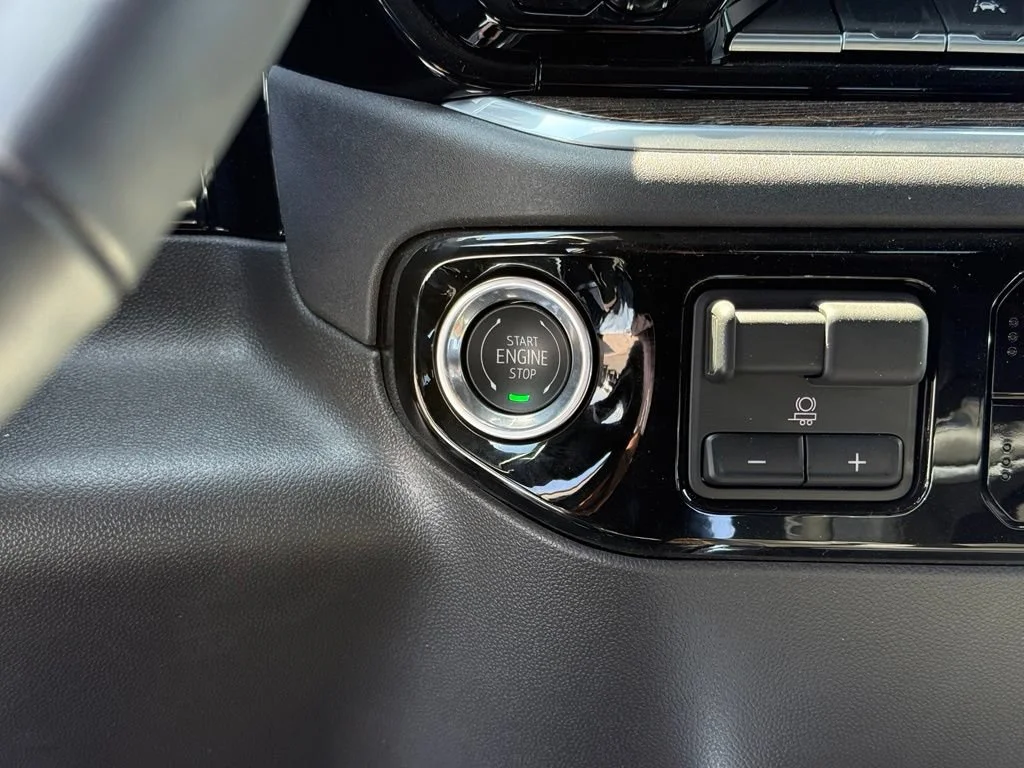 New 2026 Onyx Black GMC Elevation image 27