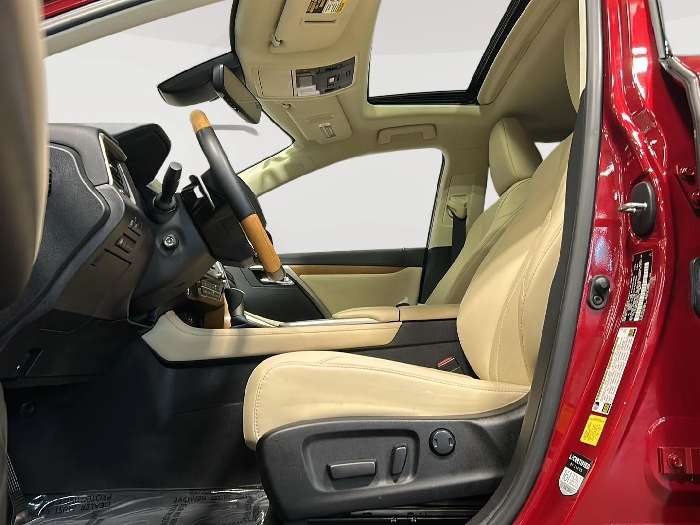 Certified Used 2022 Matador Red Mica Lexus Premium image 5