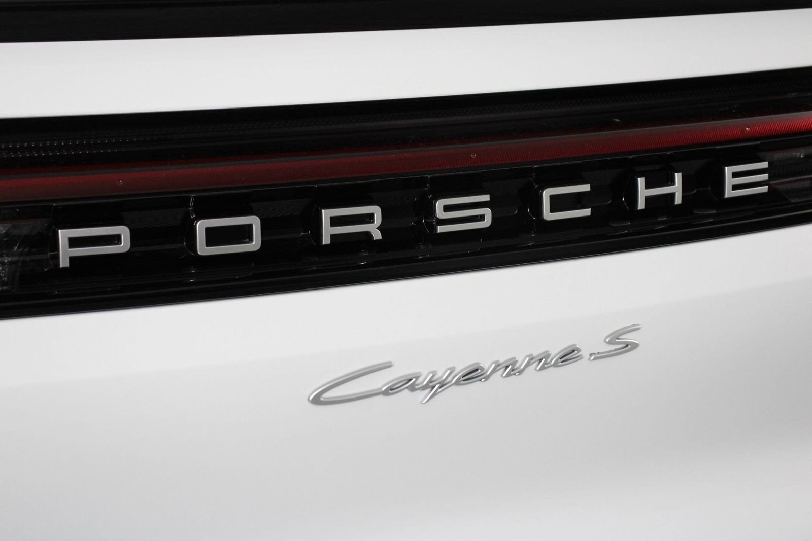 New 2026 Carrara White Metallic Porsche S image 22