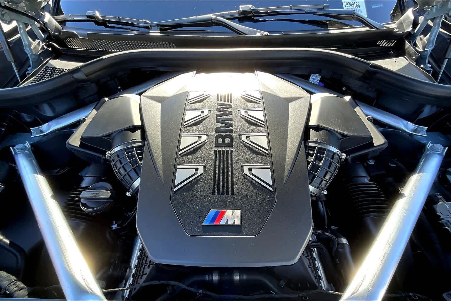 New 2026 Brooklyn Grey Metallic BMW M60i image 16